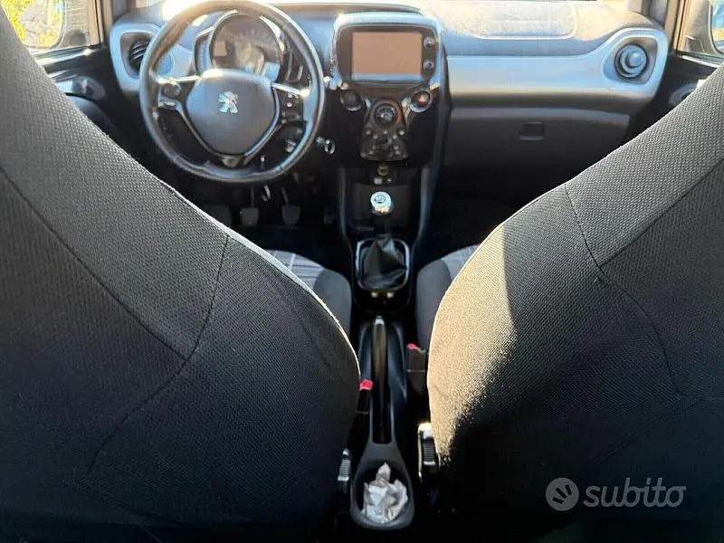 Begagnad Peugeot 108 Collection 69 HK (50 kW) 2017 Vit Halvkombi