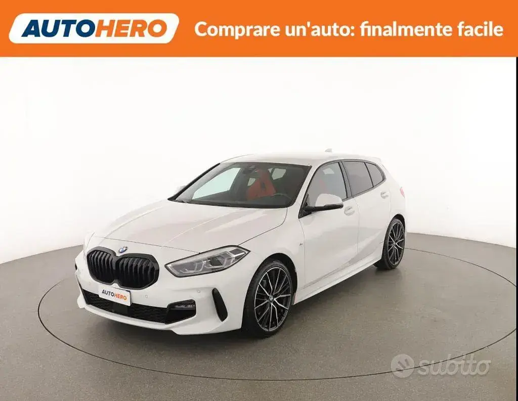 Usata BMW 116 M Sport 116 CV (85 kW) 2020 Bianco Utilitaria