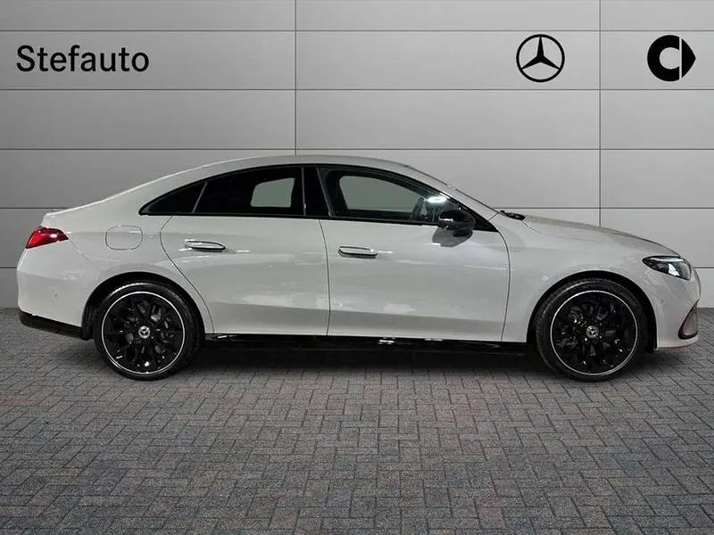 Neu Mercedes CLA 250+ Premium 94 kW (129 PS) 2026 Grau Limousine