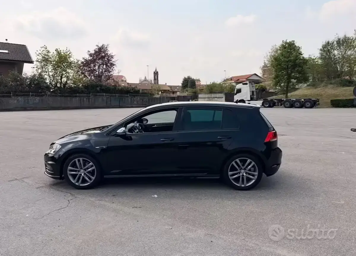 Brugt VW Golf VII R-line BlueMotion 110 HK (80 kW) 2017 Sort Sedan