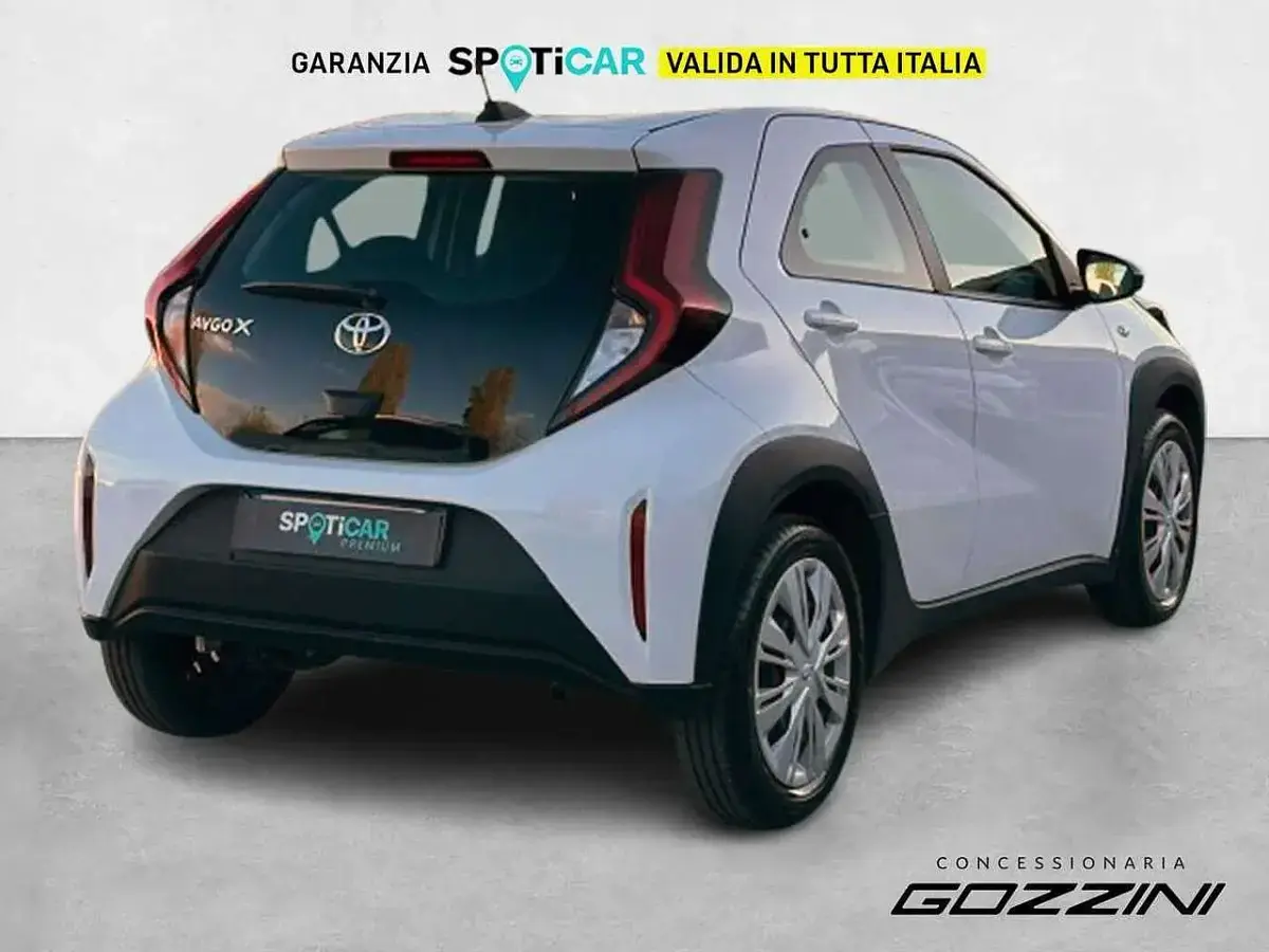 Brugt Toyota Aygo X Active 72 HK (52 kW) 2024 Hvid SUV