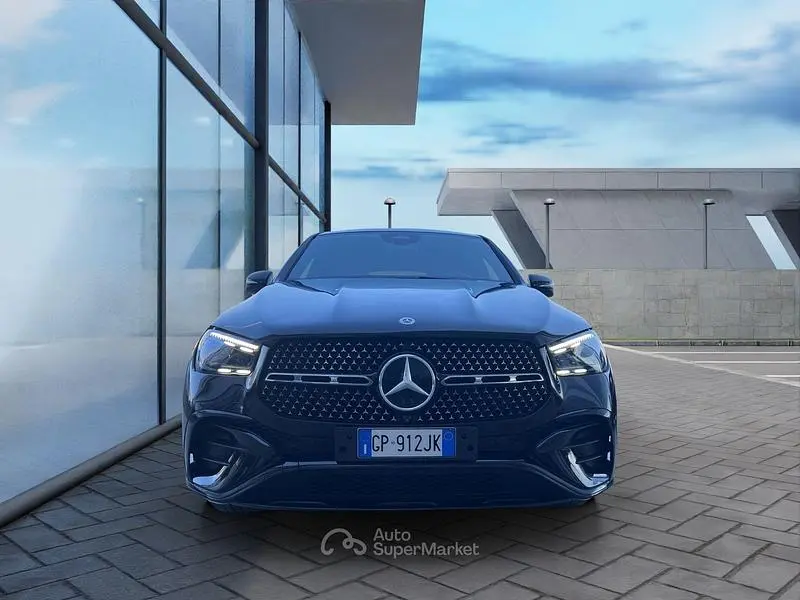 Usado Mercedes GLE300 Advanced Plus 269 CV (197 kW) 2023 Negro Coupe