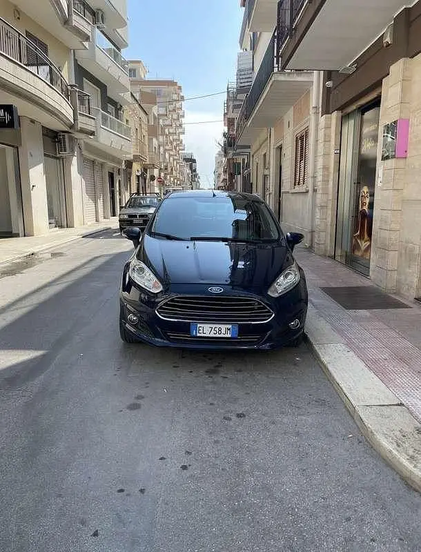 Usata Ford Fiesta Business Edition 97 CV (71 kW) 2012 Berlina