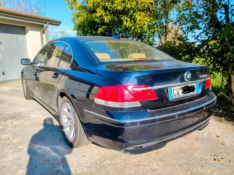 Begagnad BMW 730 Comfort Edition 231 HK (169 kW) 2005 Blå Sedan