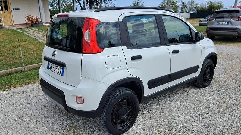 Gebraucht Fiat Panda 4x4 S 86 PS (63 kW) 2020 Weiß Kleinwagen