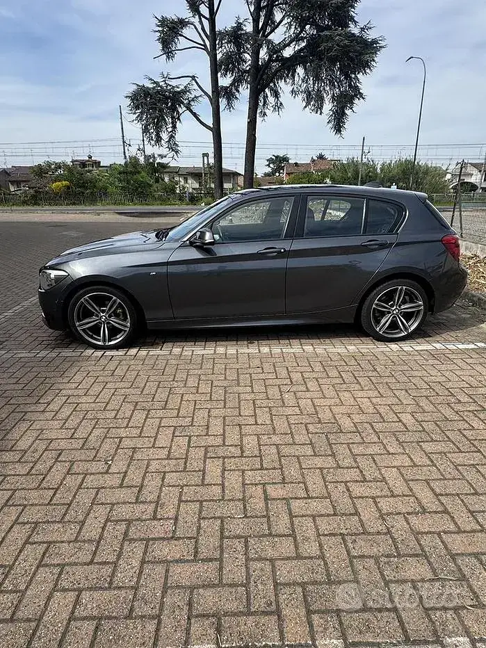 Occasion BMW 118 143 PK (105 kW) 2014 Grijs Hatchback