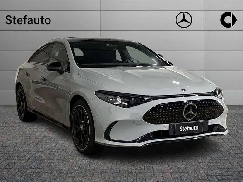 Neu Mercedes CLA 250+ Premium 94 kW (129 PS) 2026 Grau Limousine