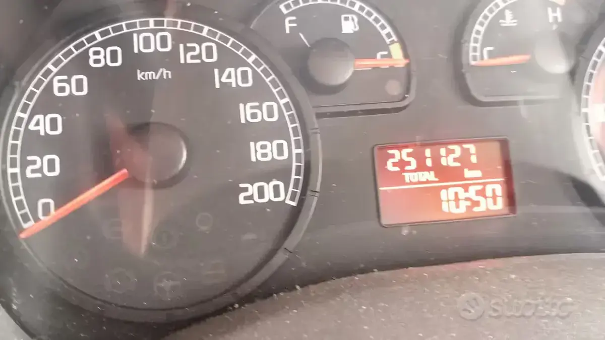Begagnad Fiat Doblò 77 HK (56 kW) 2008 Minibuss