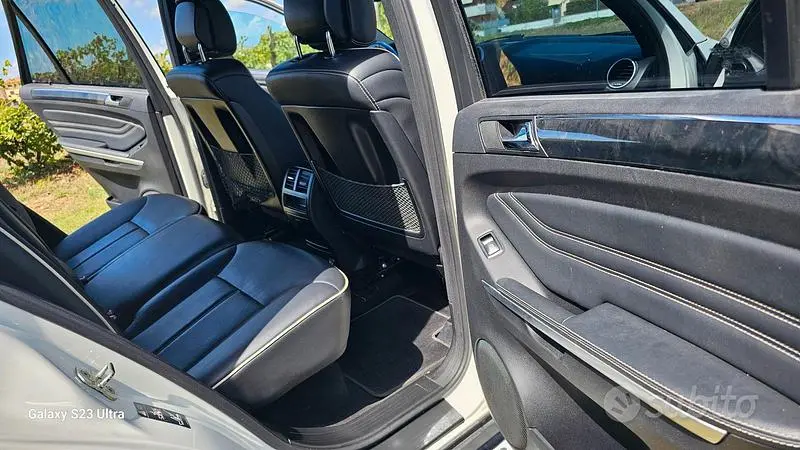 Begagnad Mercedes ML300 204 HK (150 kW) 2011 Vit SUV