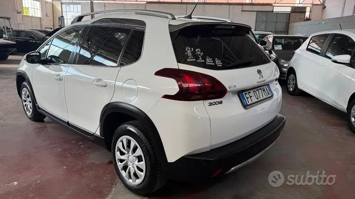 Używany Peugeot 2008 Allure 110 KM (80 kW) 2016 Biały SUV