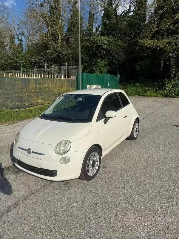 Käytetty Fiat 500 95 HP (69 kW) 2011 Sedan
