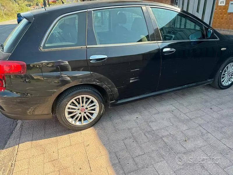 Occasion Fiat Croma 120 ch (88 kW) 2009 Noir Berline