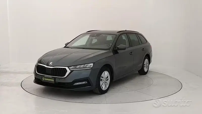 Occasion Skoda Octavia Executive 116 ch (85 kW) 2022 Gris Break