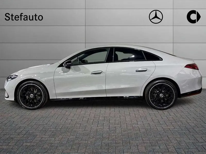 Neu Mercedes CLA 250+ Premium 94 kW (129 PS) 2026 Grau Limousine