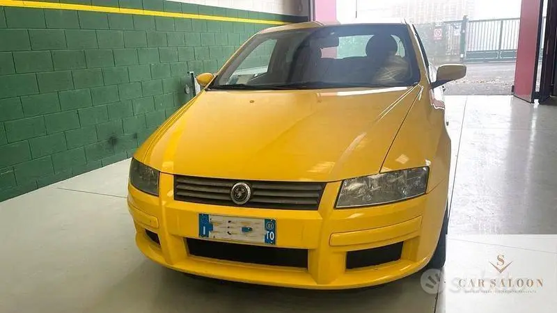 Usata Fiat Stilo Abarth 170 CV (125 kW) 2001 Giallo Berlina