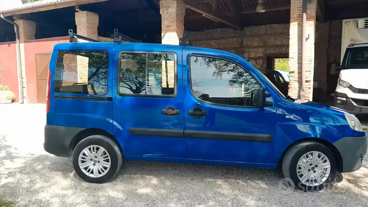 Begagnad Fiat Doblò 77 HK (56 kW) 2008 Minibuss