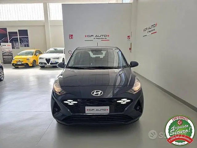 Nuova Hyundai i10 62 CV (45 kW) 2025 Grigio Utilitaria
