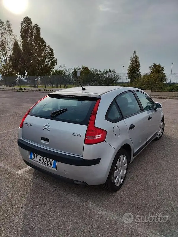 Occasion Citroën C4 VTR Sport 88 ch (64 kW) 2008 Gris Berline