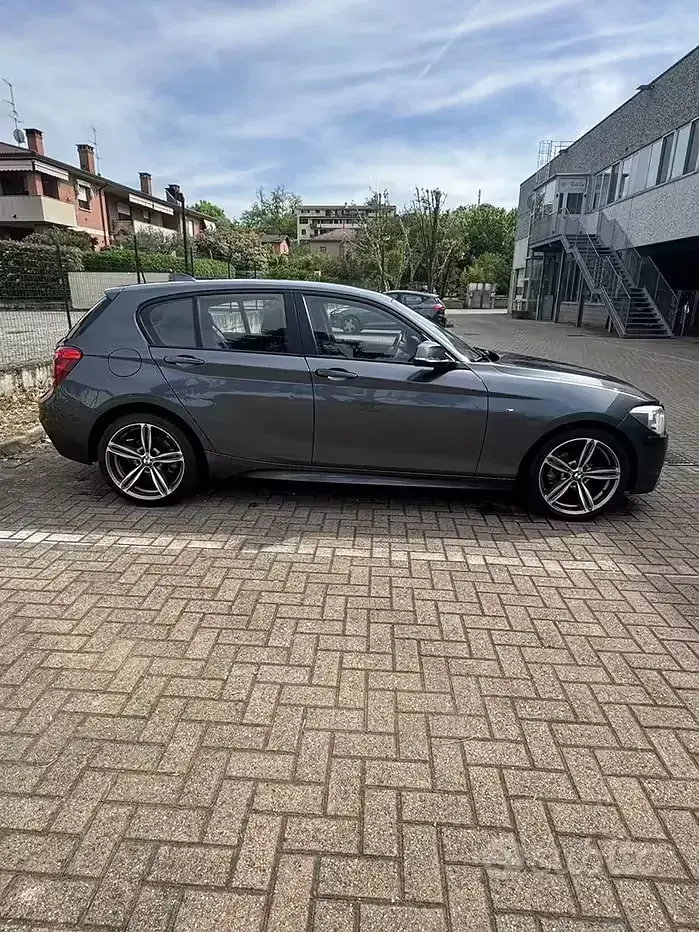 Occasion BMW 118 143 PK (105 kW) 2014 Grijs Hatchback