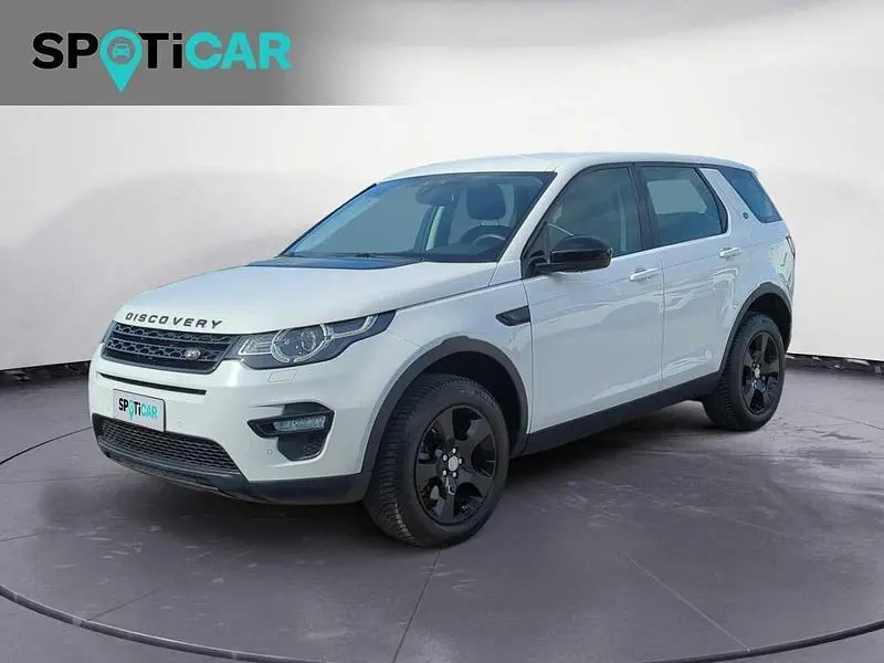 Usado Land Rover Discovery 5 Pure 150 HP (110 kW) 2019 Branco SUV