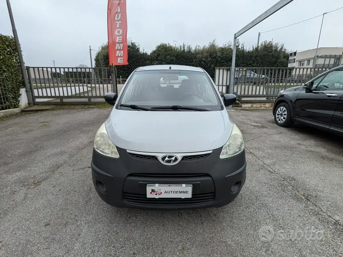 Begagnad Hyundai i10 Classic 66 HK (48 kW) 2011 Grå Halvkombi