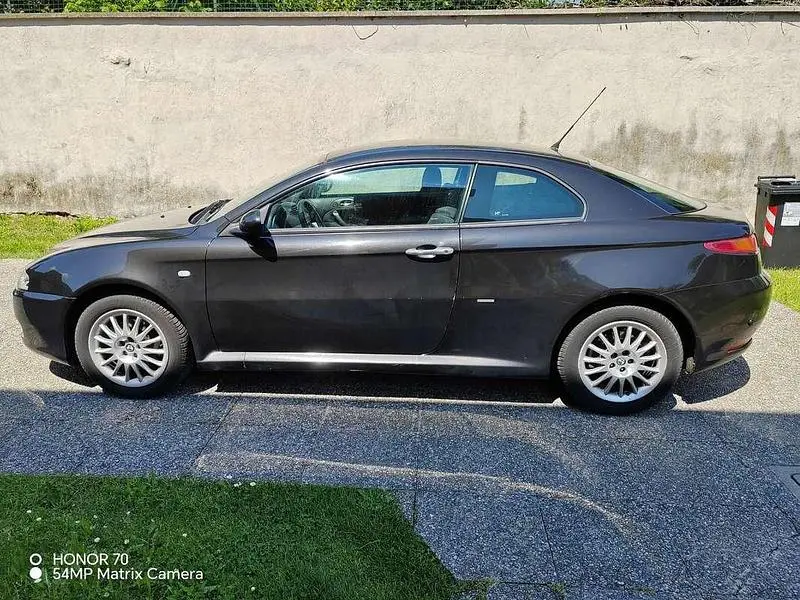 Usata Alfa Romeo GT Distinctive 150 CV (110 kW) 2004 Coupé