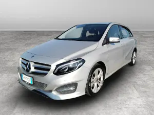 Begagnad Mercedes B200