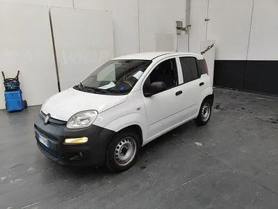 Second-hand Fiat Panda Pop 69 CP (50 kW) 2019 Alb Hatchback