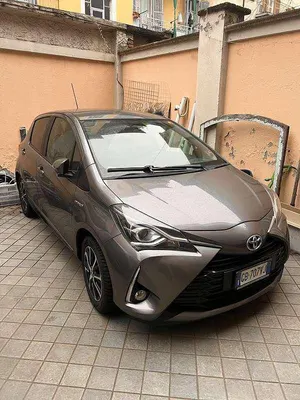 Usata Toyota Yaris Hybrid