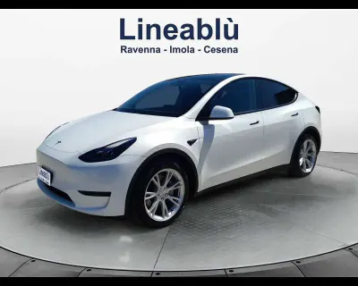 Begagnad Tesla Model Y RWD 88 kW (120 HK) 2023 Vit SUV
