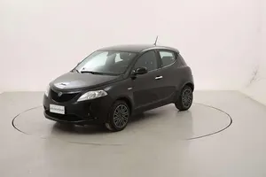 Begagnad Lancia Ypsilon