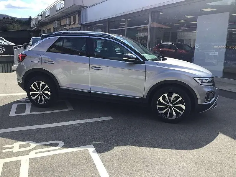 Usata VW T-Roc Style 150 CV (110 kW) 2023 Argento SUV