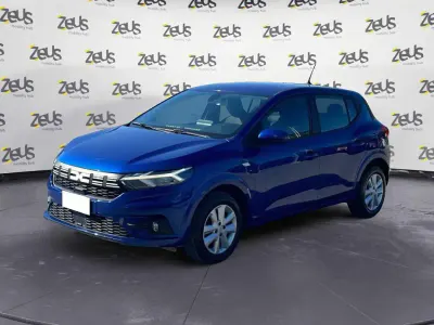 Usata Dacia Sandero Expression 101 CV (74 kW) 2024 Blu Utilitaria