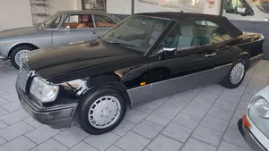 Begagnad Mercedes E200