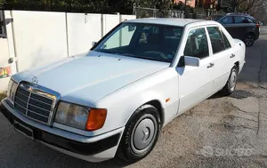 Käytetty Mercedes E200