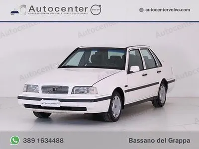 Begagnad Volvo 460 90 HK (66 kW) 1995 Vit Sedan