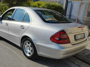 Usata Mercedes E220