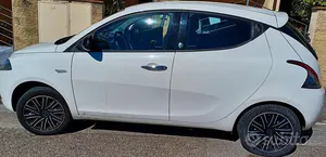 Begagnad Lancia Ypsilon