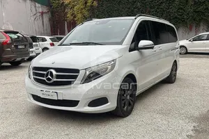 Usata Mercedes V220