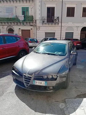 Käytetty Alfa Romeo 159