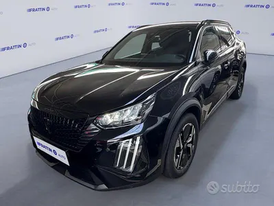 Usata Peugeot 2008 Allure 102 CV (75 kW) 2024 Argento SUV
