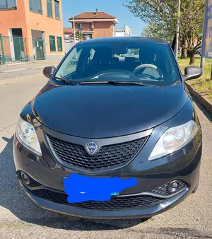 Begagnad Lancia Ypsilon