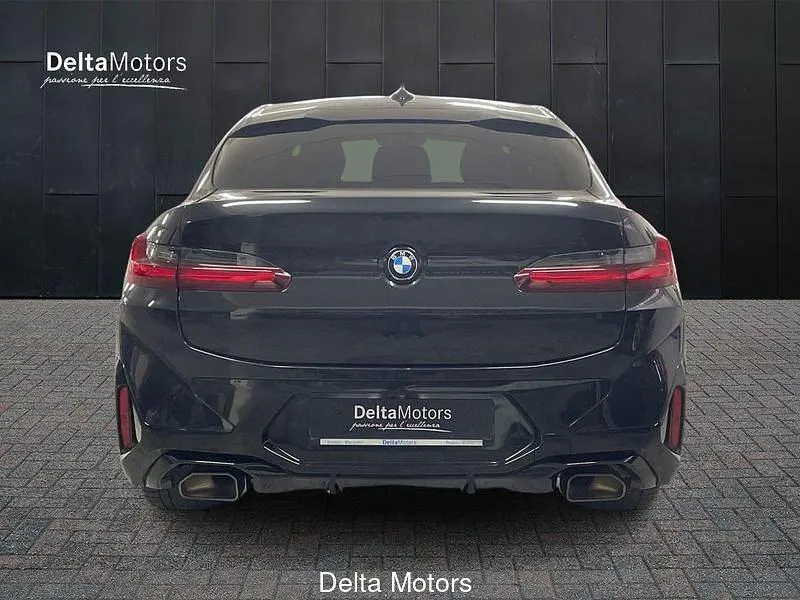 Usata BMW X4 M Sport 190 CV (139 kW) 2023 Nero metallizzato SUV