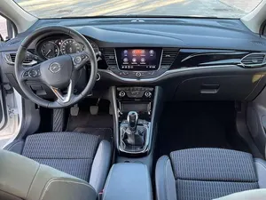 Käytetty Opel Astra