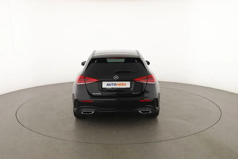 Usata Mercedes A250 AMG line 225 CV (165 kW) 2019 Nero Berlina
