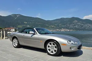 Begagnad Jaguar XK8