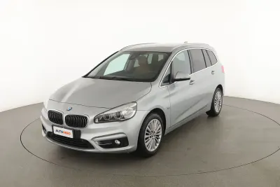 Käytetty BMW 218 Gran Tourer Luxury Line 150 HP (110 kW) 2015 Harmaa Tila-auto