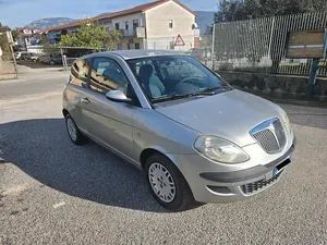 Usata Lancia Ypsilon