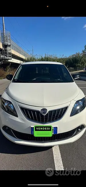 Begagnad Lancia Ypsilon