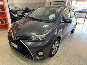 Usata Toyota Yaris Hybrid